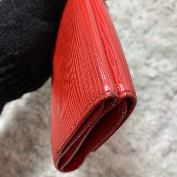 Epi Short Wallet Red - Picture 13 of 14